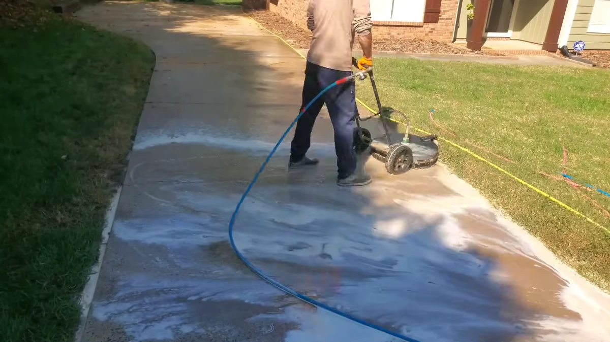 House Washing and Patio Cleaning in Georgetown Driveway Cleaning Masterson Station KY